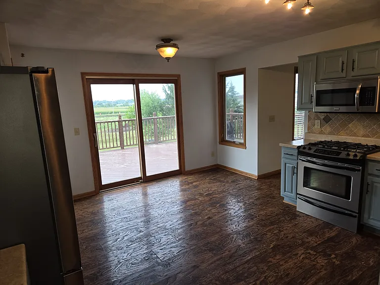 535 Westfield Dr — Photo 9