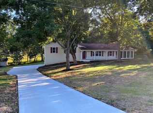5807 McClenny Dr, Concord, NC 28027