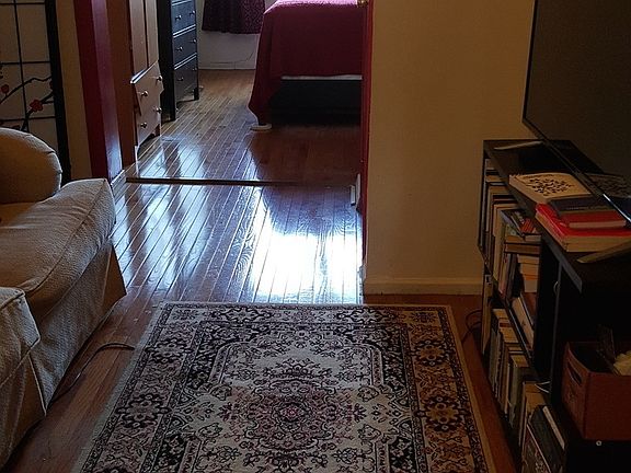 5th image of 692 Henry St APT 2L