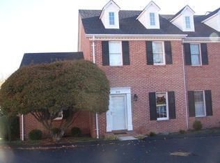 810 Wayne Ave, Abingdon, VA 24210