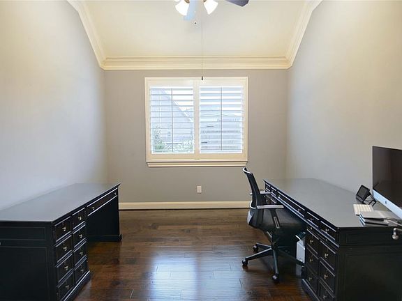 5th image of 25707 Oakwood Knoll Dr