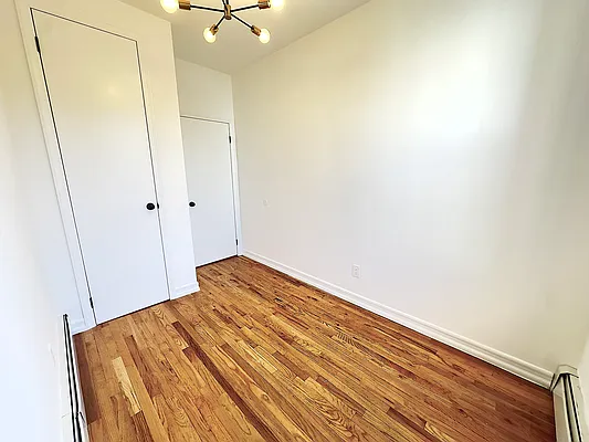 Rented by Bouklis Group | media 4