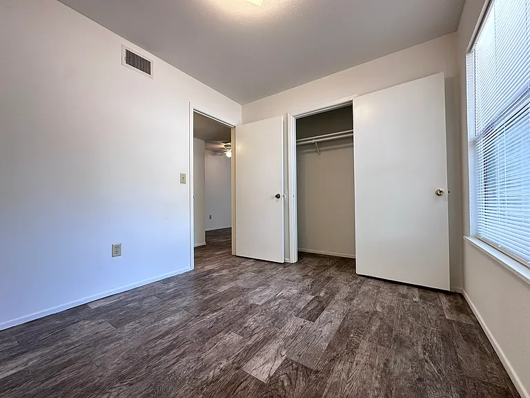 Brookhollow Apartments — Photo 64
