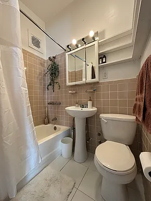 Rented by Owner | media 15