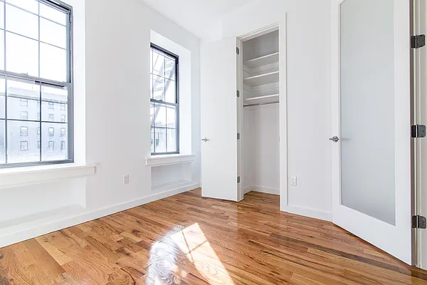 Rented by Nooklyn NYC LLC | media 19