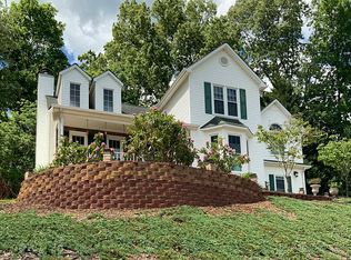 313 Bayberry Dr, Kingsport, TN 37663