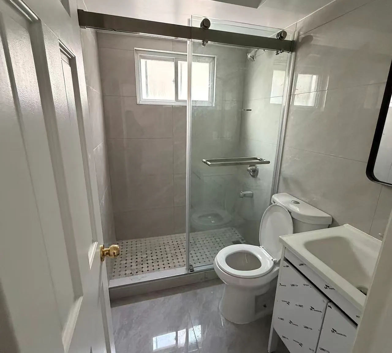1 bed, 650 sqft, $1,700 — Photo 4