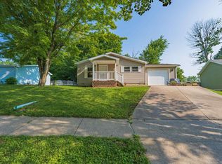 4004 W Cedar Chase Dr, Bloomington, IN 47403