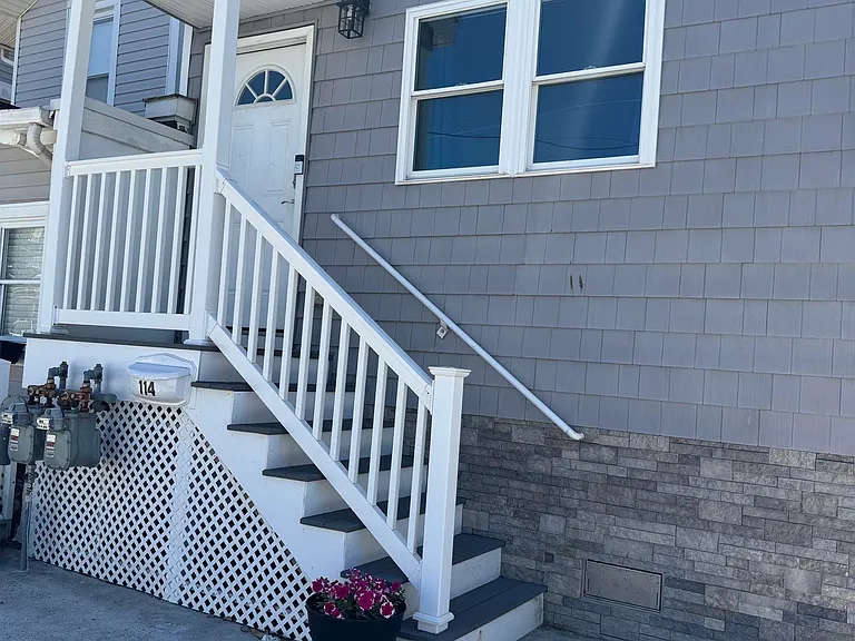 114 N Baltimore Ave #1 — Photo 2