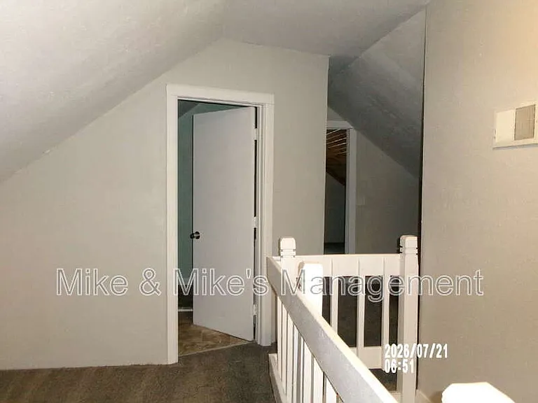 403 N 61st St — Photo 13