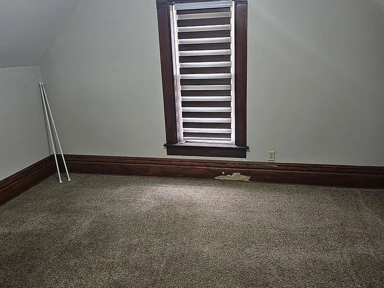 Upstairs bedroom 1
