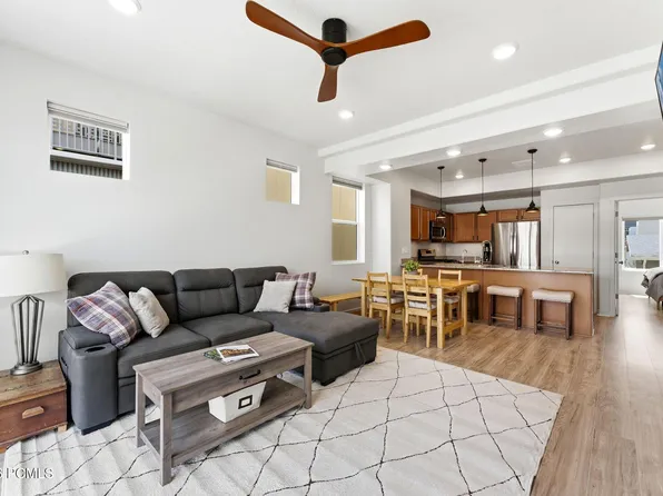 1386 Village Green Trl, Park City, UT 84098