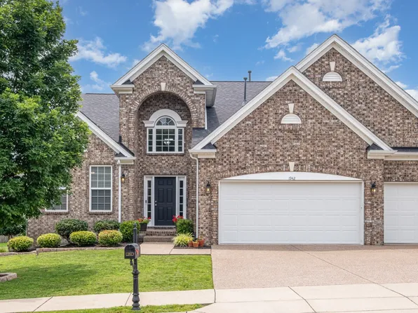 1942 Kirkwood Dr, Mount Juliet, TN 37122