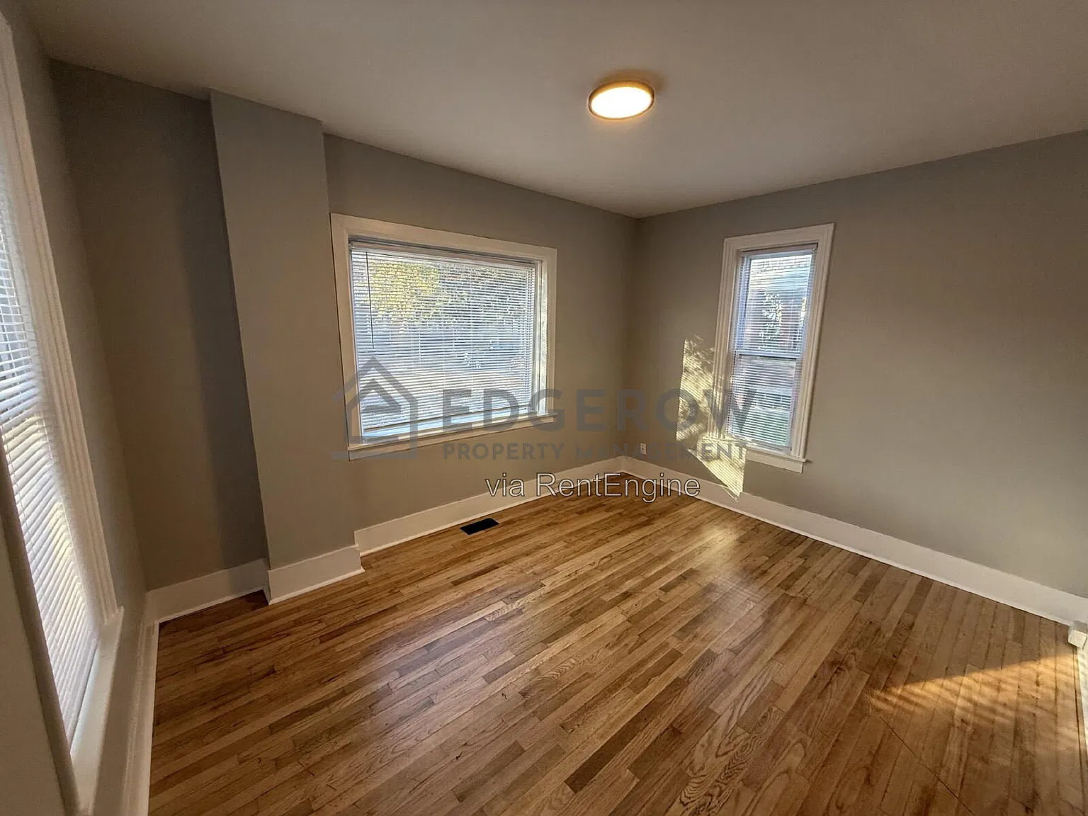 4 bed, 2.5 bath, $2,450 — Photo 3