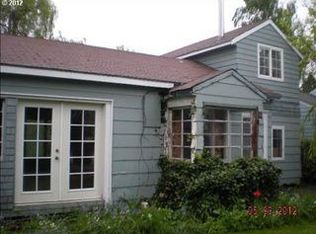 447 E Harrison St, Carlton, OR 97111