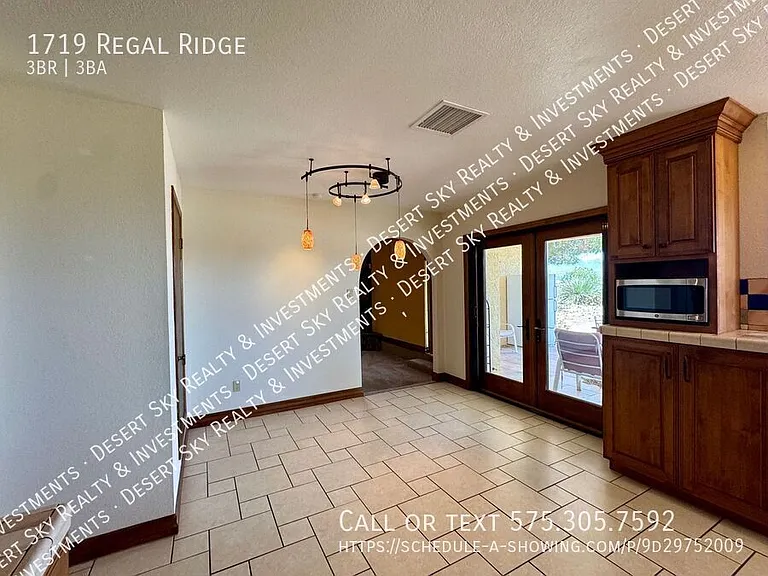 1719 Regal Rdg — Photo 13