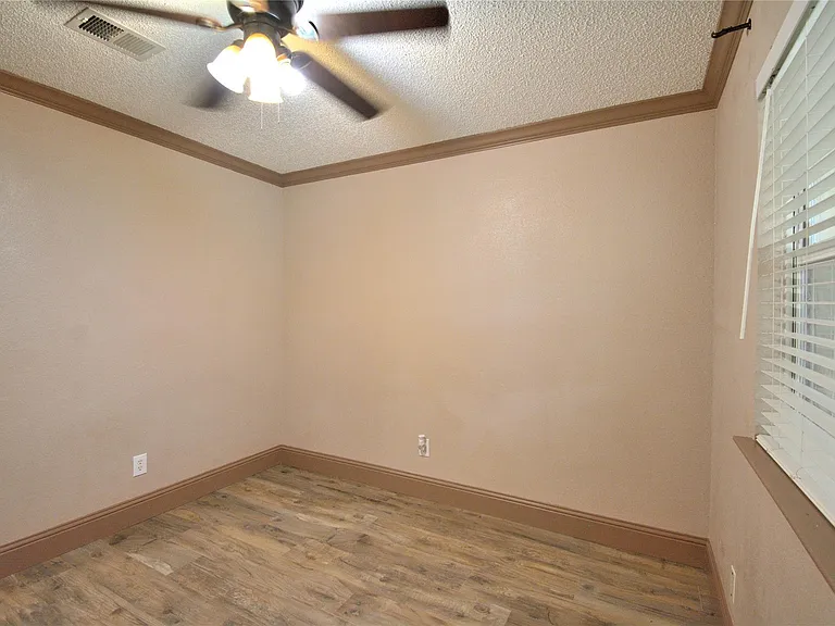 11315 Waxwood Dr — Photo 15