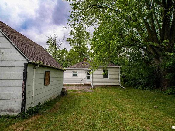 4th image of 2227 W Richwoods Blvd