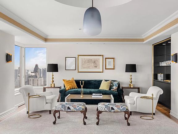 5th image of 200 E 69th St APT 38B