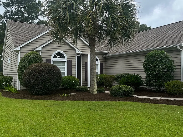 7401 Hermitage Ln — Photo 2
