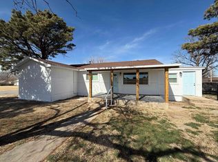 302 E 10th St, Shattuck, OK 73858