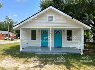 208 Scarborough St, Spring Lake, NC 28390