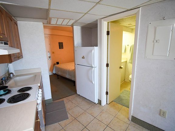 5th image of 202 70th Ave. N #603