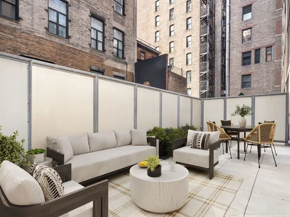 4 West 21st Street 2B image 1 of 13