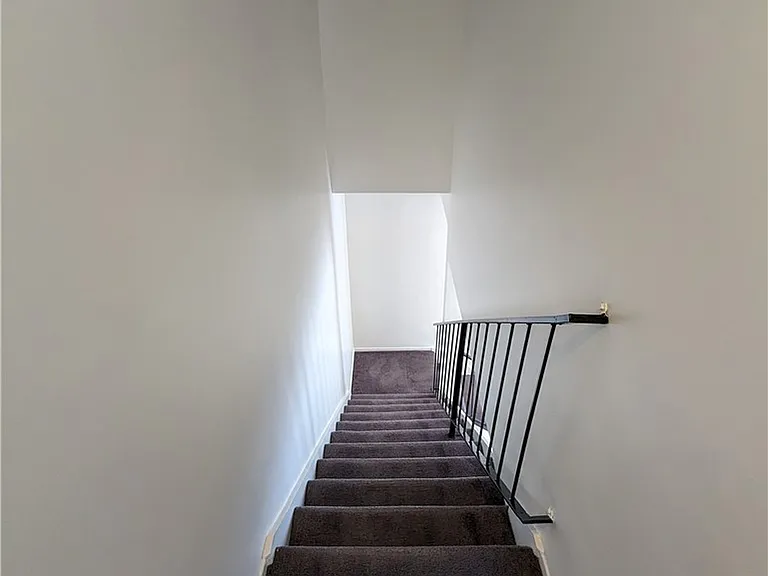 589 Fairview Ave — Photo 24