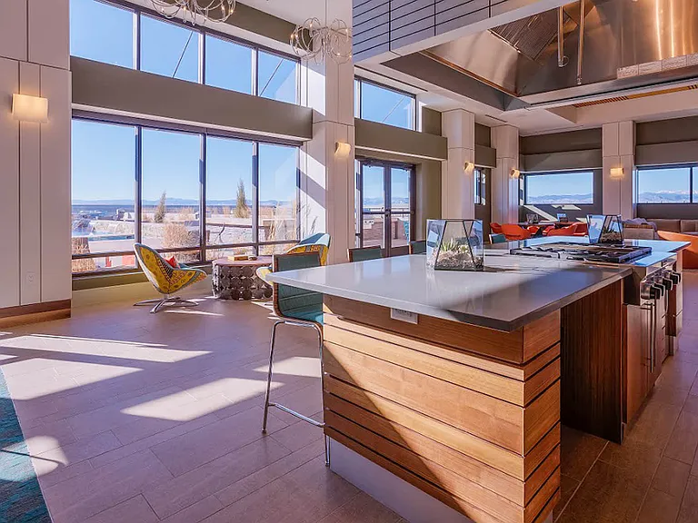 Resident Lounge