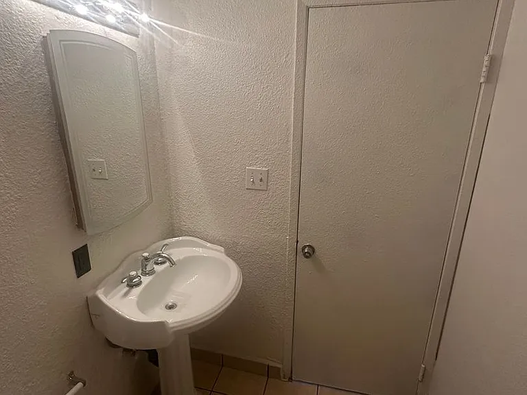 6316 Casada Way — Photo 11