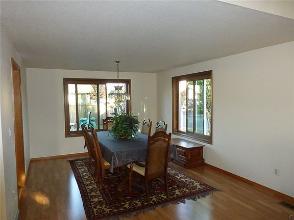 5th image of 5720 Opal Ct SE