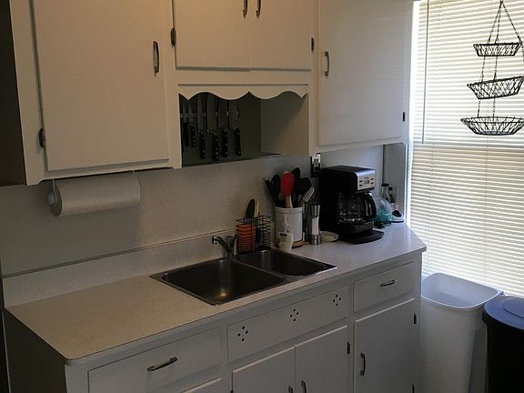 2nd image of 57 Rutgers St