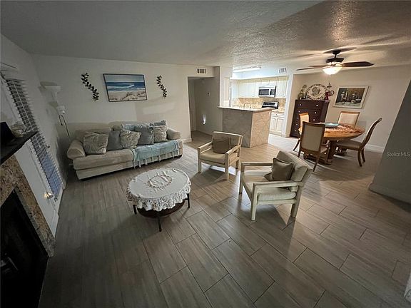 2nd image of 5587 Devonbriar Way APT J105