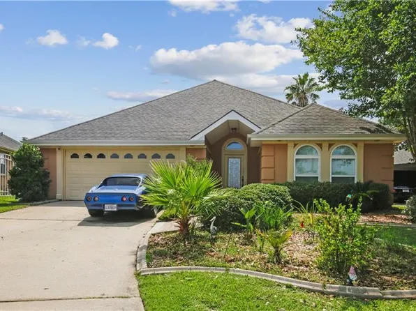 213 Chimaera Ln, Slidell, LA 70458
