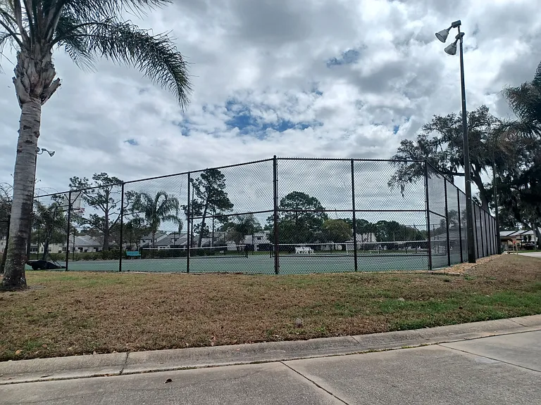 Tennis/Pickle Ball Courts