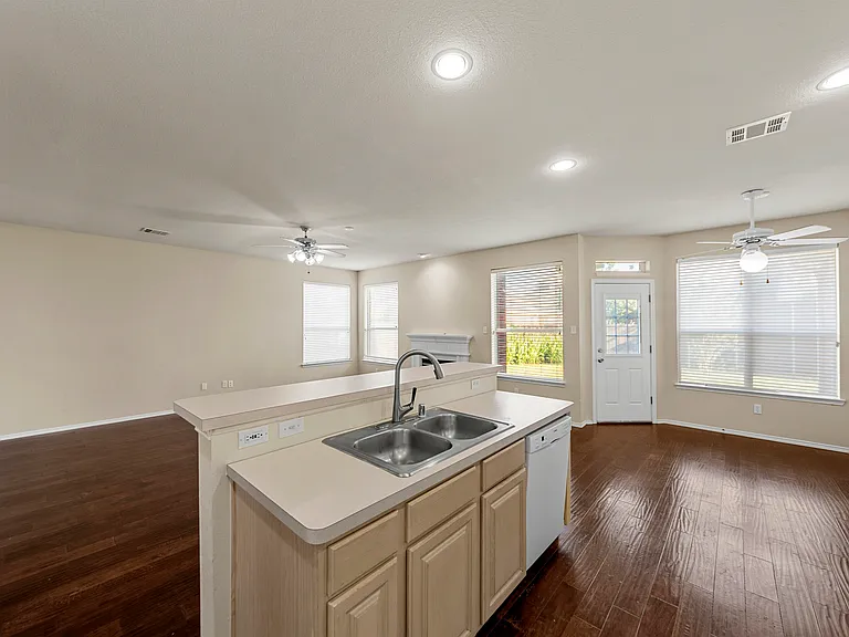 112 Sweetgum Dr — Photo 15