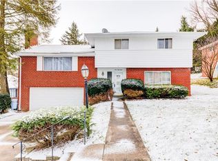 158 Del Rio Dr, Pittsburgh, PA 15236