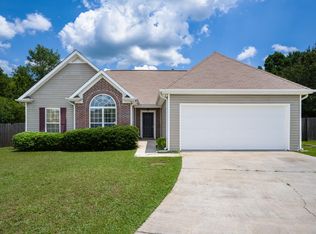 117 Camden Lake Dr, Calera, AL 35040