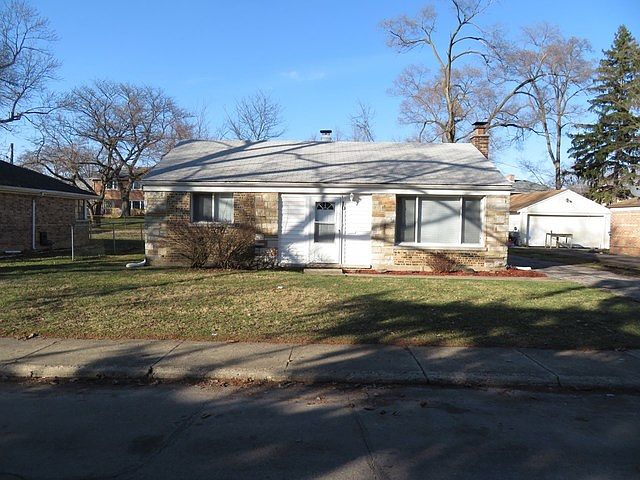 1st image of 10 Apple Ln