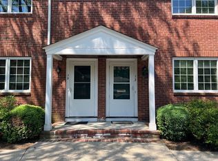 63 Linden St UNIT 12, Wellesley, MA 02482