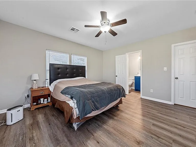 2601 McFerrin Ave — Photo 7