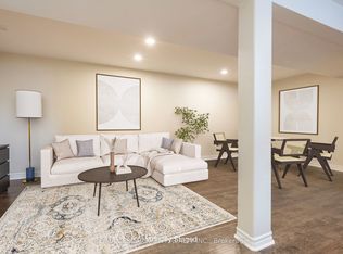 2400 Whaley Dr #2, Mississauga, ON L5B2B5