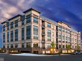 2320 Field Point Rd #20604, Herndon, VA 20171