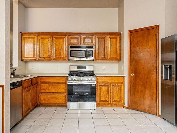 5th image of 16432 Oconee Creek Dr