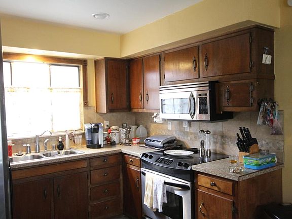 5th image of 10900 Fairbanks Ave NE