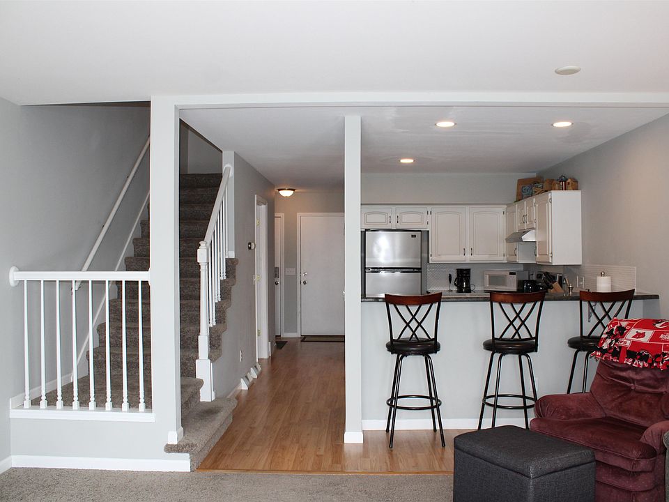 1st image of 1321 Glacier Hill Dr APT 3