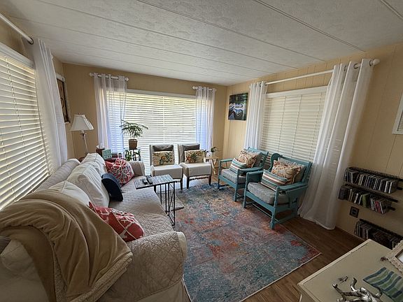 2nd image of 2871 Saralake Dr S #94