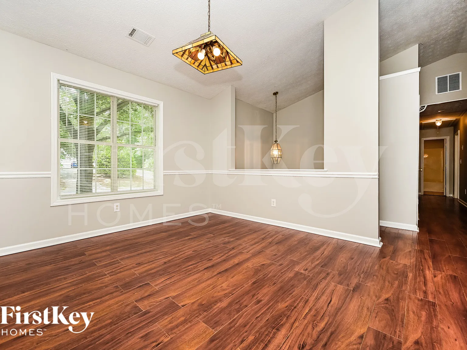 3 bed, 2.5 bath, 1766 sqft, $1,830 — Photo 4