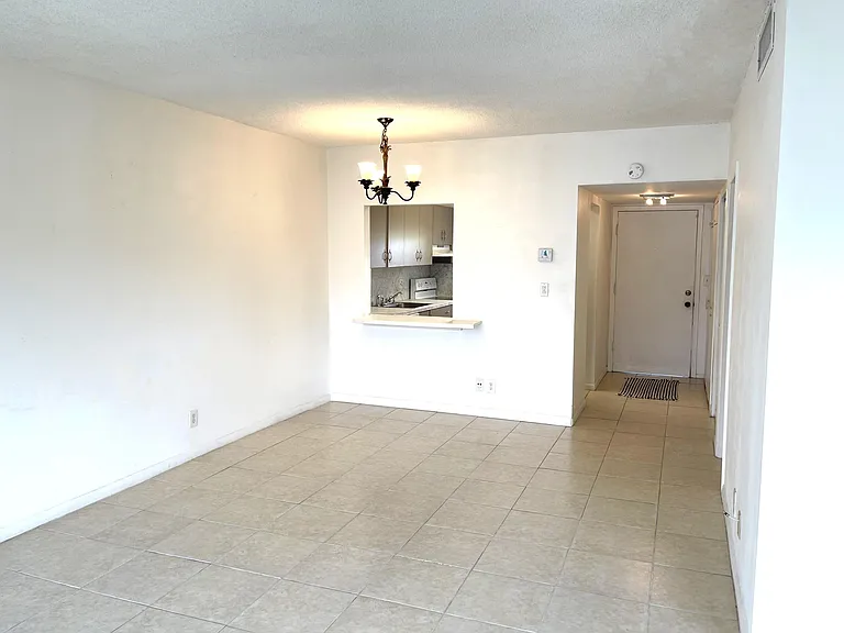5501 NW 2nd Ave #313 — Photo 7